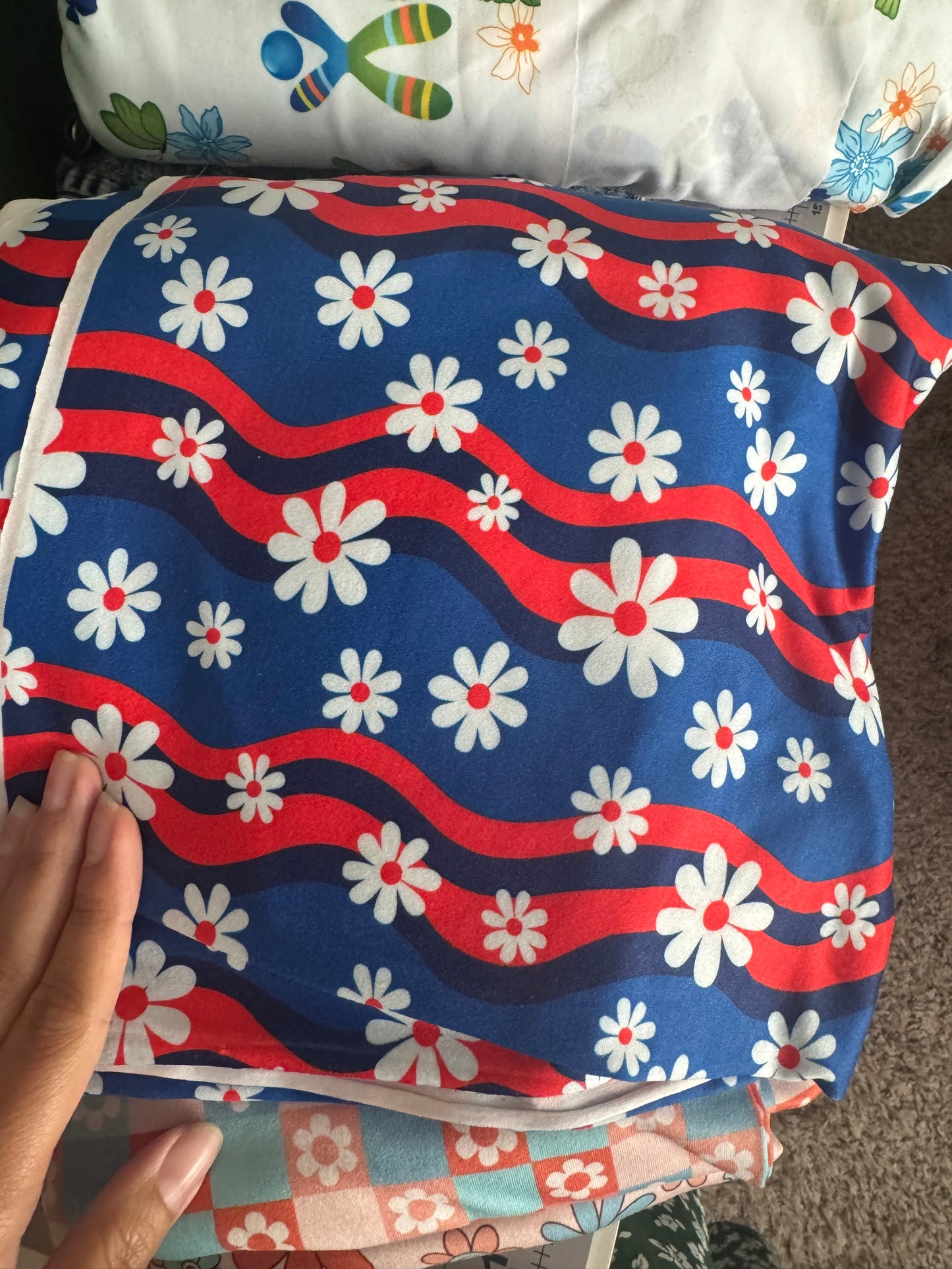 Groovy floral